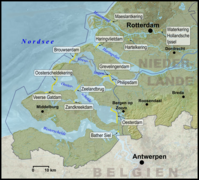 Les principales embouchures du delta du Rhin fermées par les digues et barrages du plan Delta.