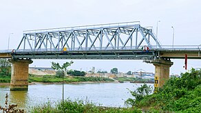 Triều Dương Bridge over the Luộc River, what connects Hưng Yên to Thái Bình.