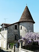 Une maison ancienne du bourg.