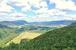 Vue aérienne en direction de l'est.