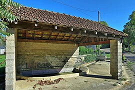 Le petit lavoir.