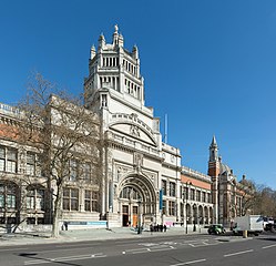 Victoria & Albert Museum Entrance, London, UK - Diliff