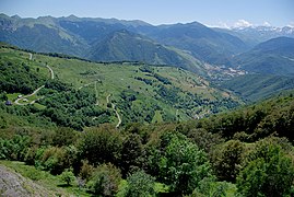 Vue depuis le col sur la route du versant est.