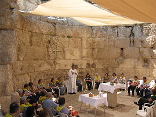 טקס בכנסייה הצלבנית