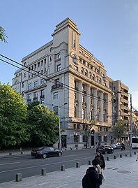 Asymmetric - Ministry of Justice (Bulevardul Regina Elisabeta no. 53), Bucharest, by Constantin Iotzu (1929–1932)