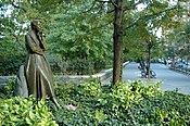 The bronze statue of Eleanor Roosevelt seen from the south.