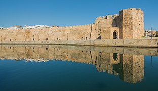 Les remparts de Bizerte, une photo de IssamBarhoumi arrivée 1re en Tunisie.