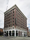 Calhoun Hotel