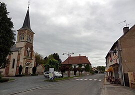 The main road in Garnat-sur-Engièvre