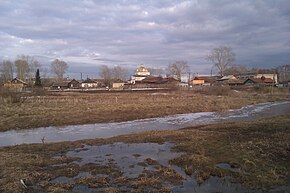 Панорама села, на переднем плане река Грязнушка