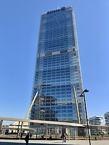 [Torre Isozaki]