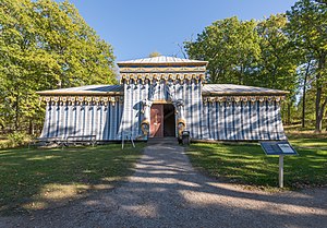 Vakttältet vid Kina slott 2015.