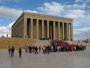 O Anıtkabir, o mausoléu do fundador da República Turca Atatürk, em Ancara