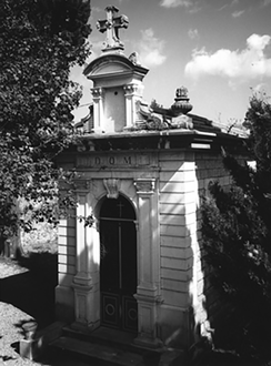 Chapelle sépulcrale Maure - Courmes D O M Saint-Cézaire-sur-Siagne