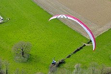 Parapente à Clécy.