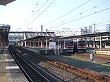 月台全體 最前方由5號月台依次排列至1號月台（2009年4月）