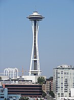 Space Needle, construit pour l'exposition internationale de Seattle de 1962 sur le thème : « Aperçu de la vie de l’Homme au XXIe siècle ».