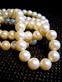 A necklace of white pearls