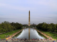 Lincoln Memorial Reflecting Pool before reconstruction (April 2010)