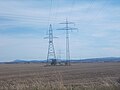 Mast der Zweigleitung nach Walbrzych, mit später eingefügtem Abzweigmast