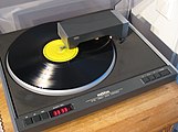 Revox B790 plateau tournant avec bras de tonalité tangentielle (1977–1982)