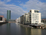 Westhafen Tower und Wohngebäude am ehemaligen Westhafen