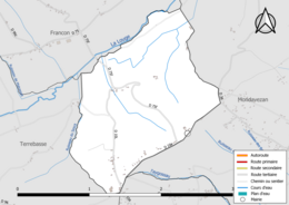 Carte en couleur présentant le réseau hydrographique de la commune