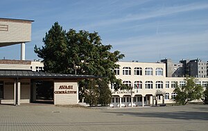 Das Avasi-Gymnasium