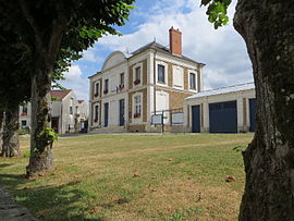 The town hall in Coutevroult