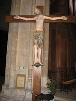 Un christ en Croix, datant du XIIIe siècle.