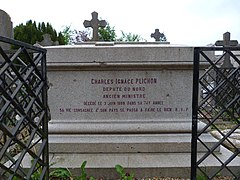 Tombeau de Charles Ignace Plichon, cimetière de Bailleul (Nord).