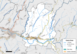 Carte en couleur présentant le réseau hydrographique de la commune