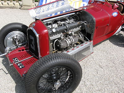 Engine of Jano's Alfa P3 Type B - Note the twin gear driven superchargers.