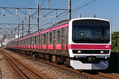 京葉線用の209系500番台 （2021年11月26日 新習志野駅）