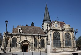 Église Notre-Dame-de-la-Nativité.