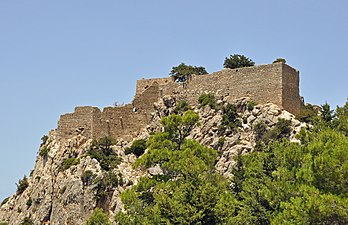 Le château de Monolithos, sur l'île de Rhodes. (définition réelle 3 820 × 2 475)