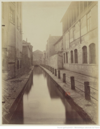 Ruelle des Gobelins en 1899 photo Eugène Atget.