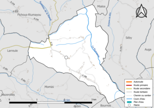 Carte en couleur présentant le réseau hydrographique de la commune