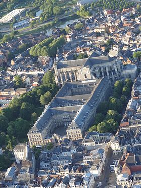 Vue aérienne de l'abbaye.