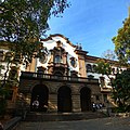 Instituto Superior de Educação do Rio de Janeiro no bairro da Tijuca, na cidade do Rio de Janeiro. Projeto de Angêlo Bruhns e José Cortez.(Inaugurado em 1930)