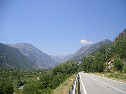 La vallée de la Stura entre Aisone et Vinadio.