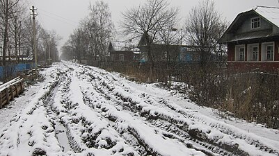 2012年10月, 沃洛格达州索科尔的街景，显示了厚厚的积雪和浸水的土壤