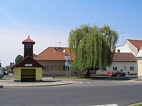 Dobříň