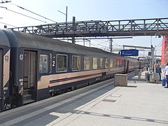 Voiture couchette I6 en gare de Luxembourg.