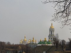 Vue sur la laure depuis le monument du Holodomor.