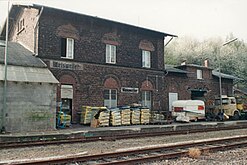 Rückseite mit Bahnsteig November 2004