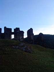 The ruins of the château in Saint-Julien-d'Arpaon