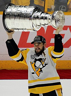 Chris Kunitz 2017-06-11 1.jpg