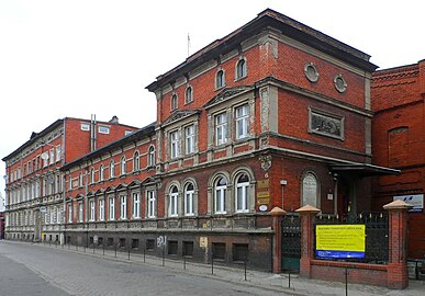 View of the buildings at 6/8/10