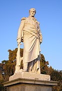 Estatua de General Valhubert en Avranches